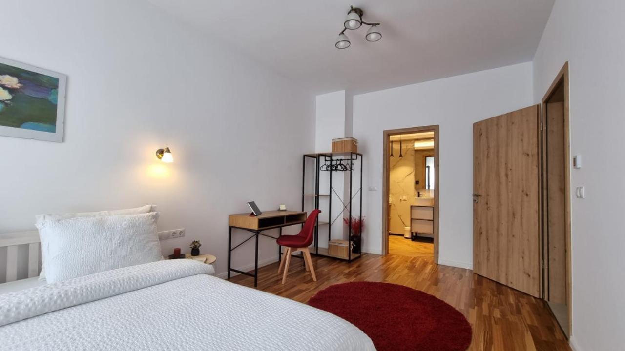 Apartamento Penthouse Cosmopolit Braşov Exterior foto